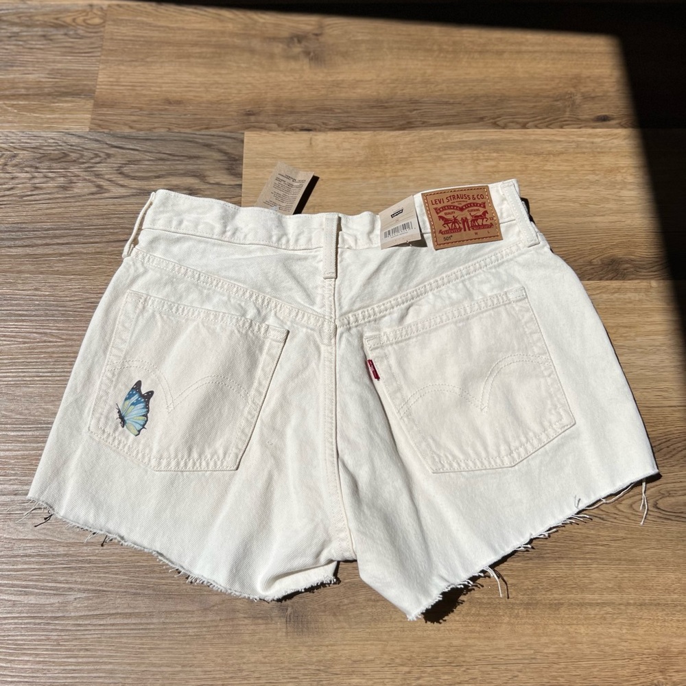 Levi 501 Butterfly Denim Shorts - Picture 7 of 7